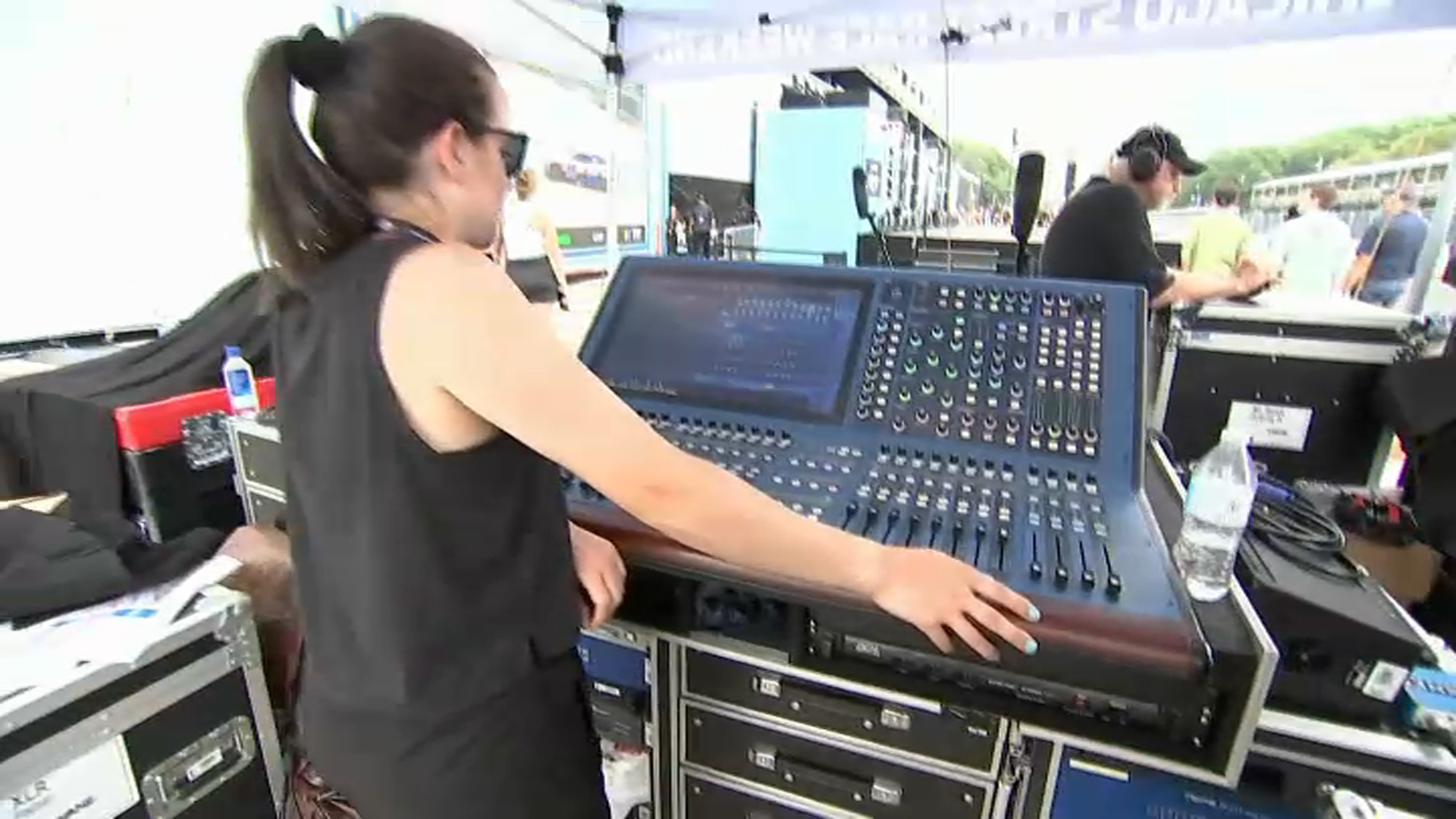 Employees carry on with NASCAR setup – NBC Chicago - Vimarsana News