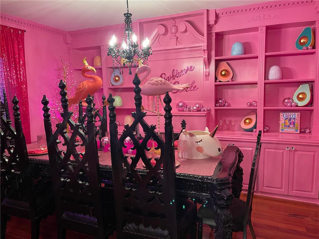 Pretty in pink: Hudson, Wis. short-term rental owner creates real-life Barbie  dreamhouse