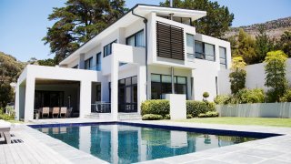 Real Estate experts tell CNBC Make It why they think now is the time to buy a home.