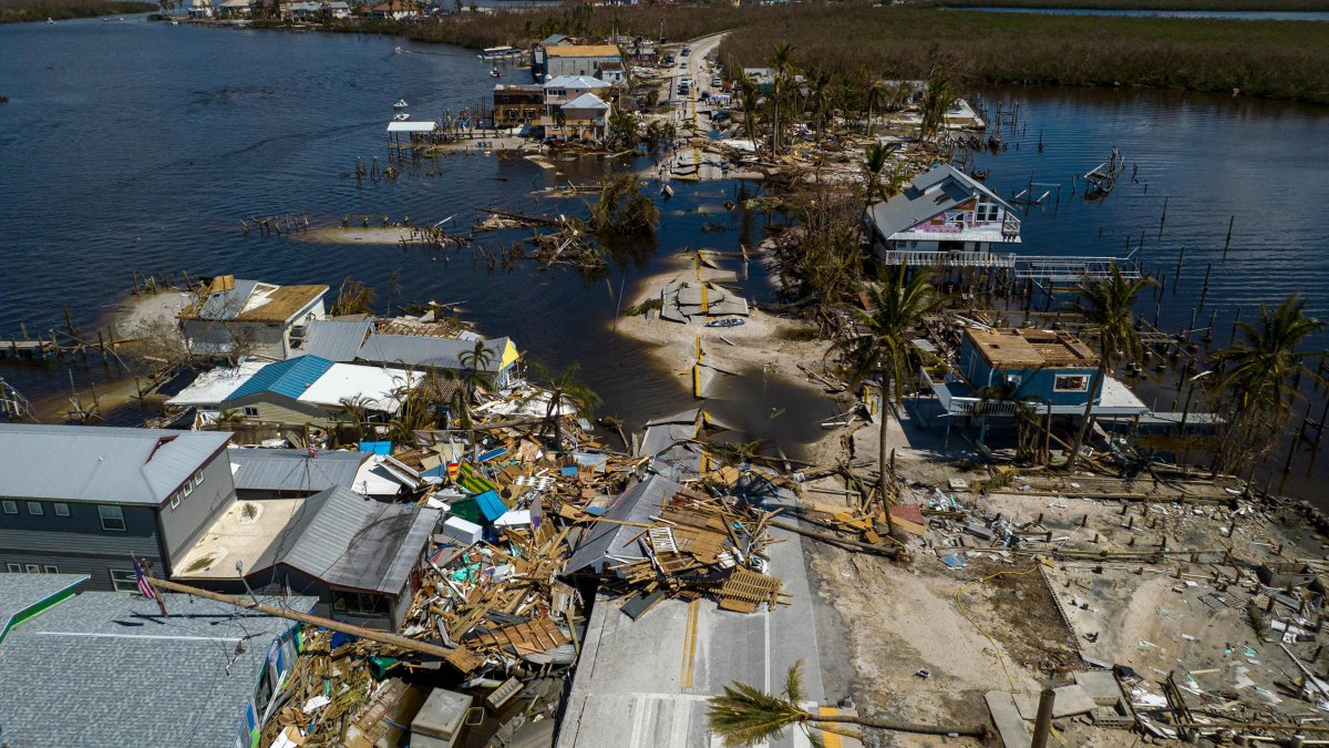 Home insurance rates rise as climate change makes wildfires, storms more common – NBC Chicago - Vimarsana News