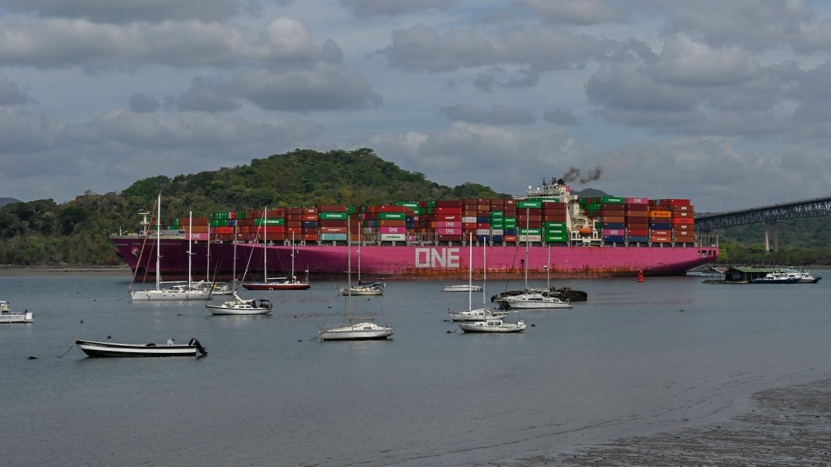'This is going to get worse before it gets better': Panama Canal pileup due to drought reaches 154 vessels – NBC Chicago - Vimarsana News