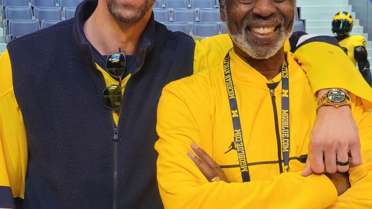 5 ways to become a 'stellar performer' at work, says mental coach who trained Tom Brady and Michael Phelps – NBC Chicago - Vimarsana News