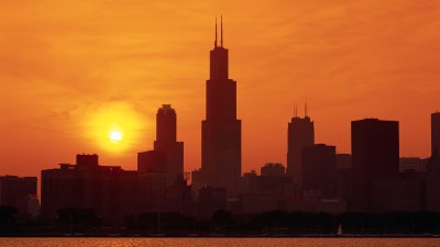 How Chicago is working to prevent another 1995 heat tragedy