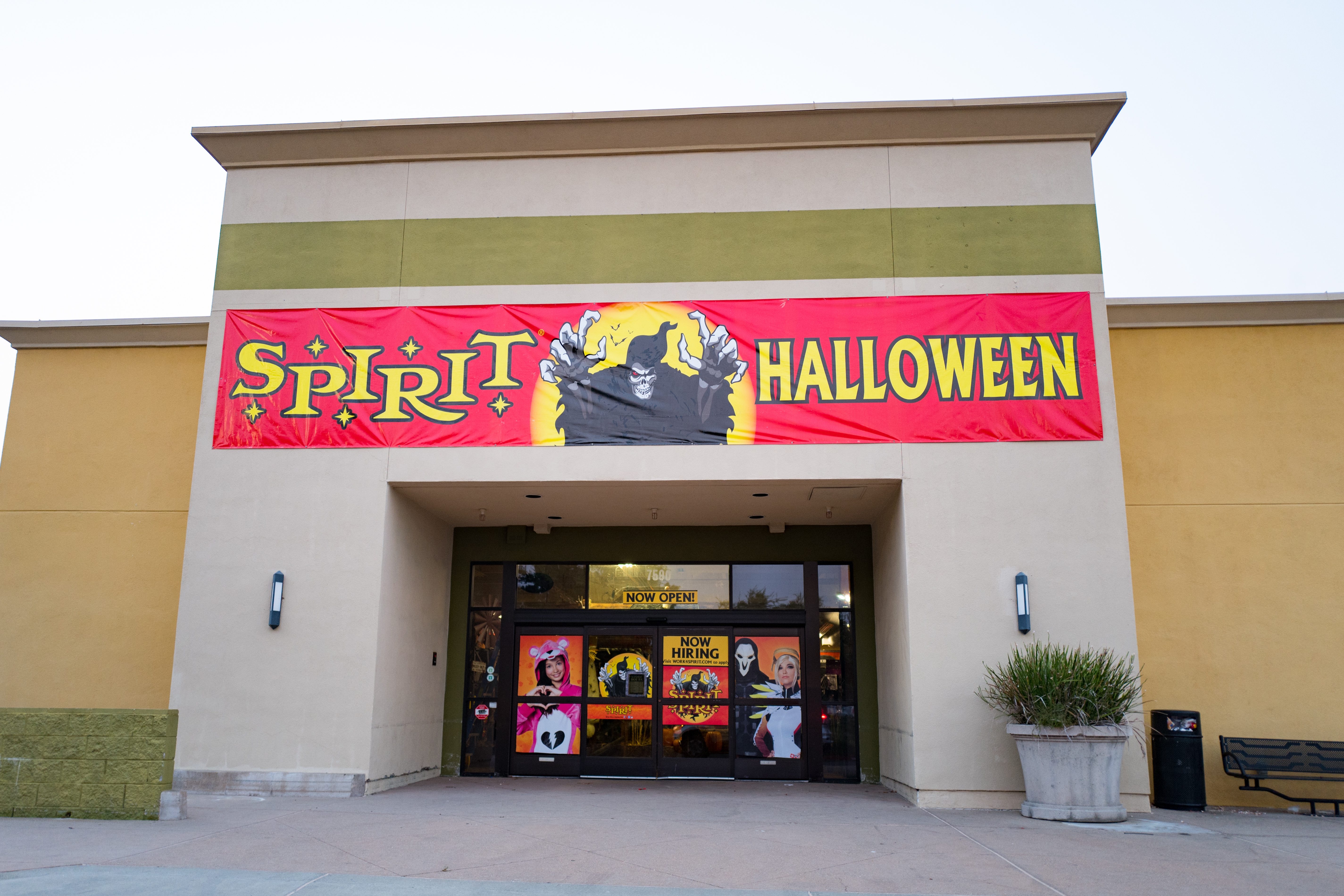 Spirit Halloween Store Opens Near Tinley Park