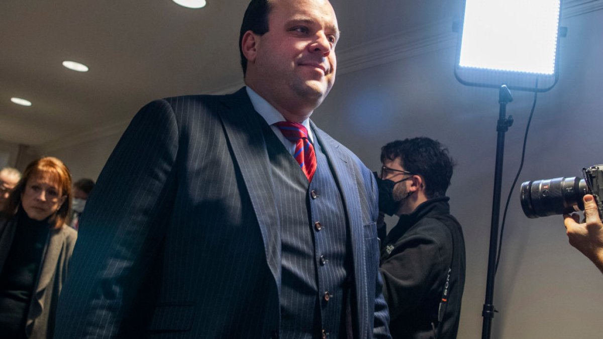 Trump advisor Boris Epshteyn accused of groping two women at club in Arizona in 2021 – NBC Chicago - Vimarsana News