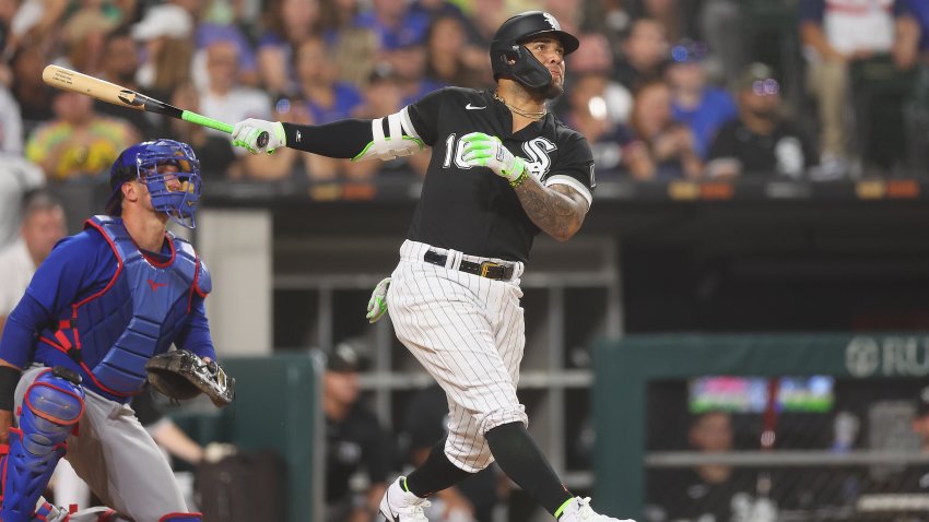 CHICAGO, ILLINOIS – JULY 25: Yoán Moncada #10 of the Chicago White Sox hits a RBI sacrifice fly during the seventh inning against the Chicago Cubs at Guaranteed Rate Field on July 25, 2023 in Chicago, Illinois. (Photo by Michael Reaves/Getty Images)