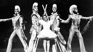 Stephanie Mills as Dorothy and actors in a scene from the Tony Award-winning best musical The Wiz, 1984