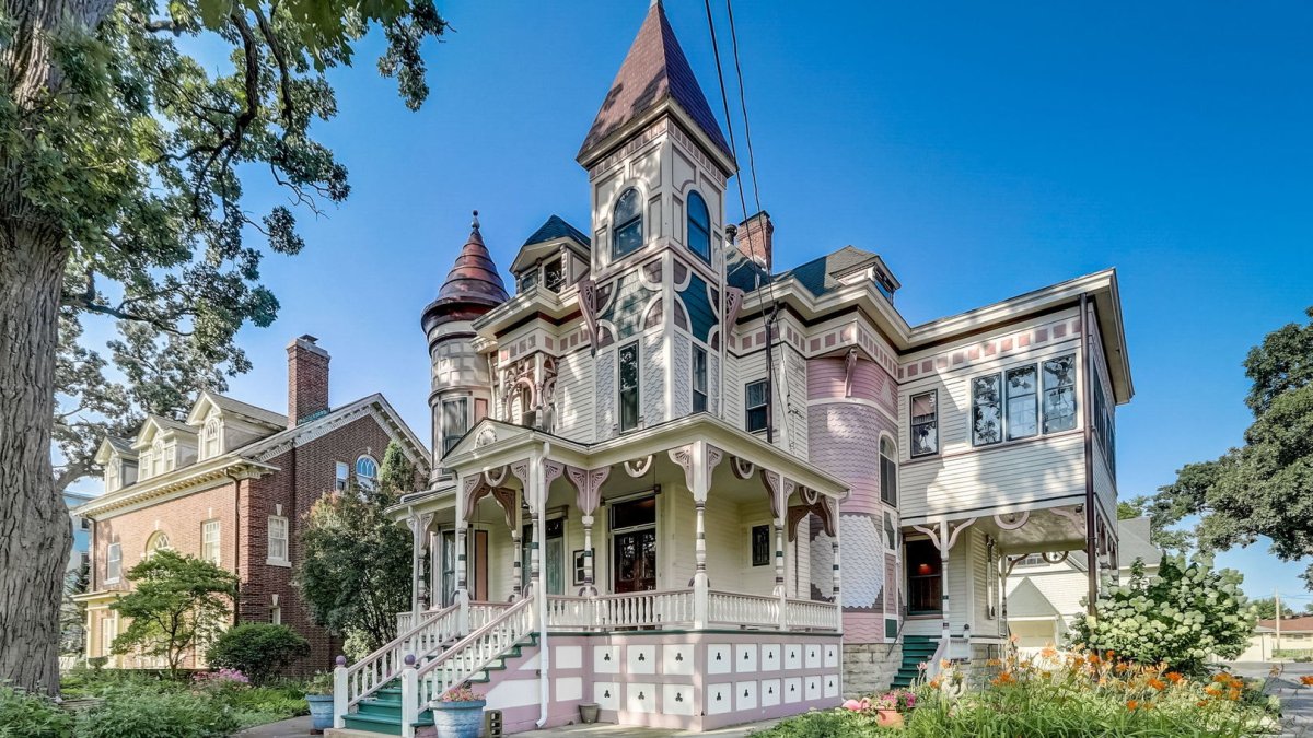 Historic Elgin mansion hits market for 2nd time in 134 years – NBC Ch...