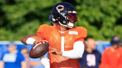 Chicago Bears quarterback Justin Fields characterizes his play as 'robotic'  so far in 2023 season