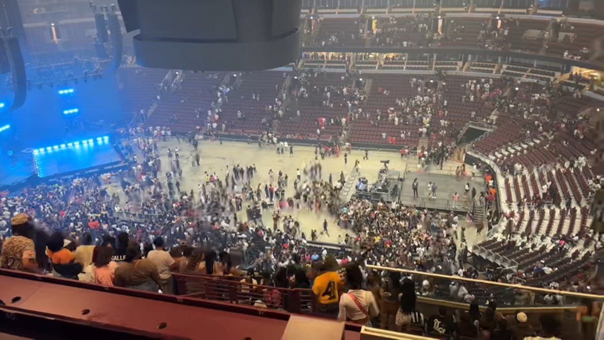Lil Durk’s United Center show ends early as cops respond to false