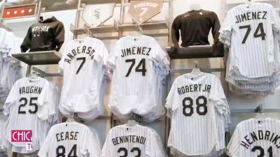 Exploring Chicago White Sox Guaranteed Rate Field: Shopping – NBC Chicago