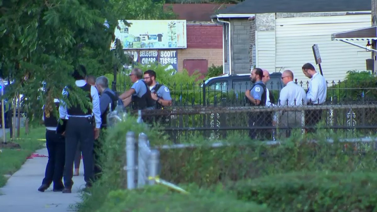 Chicago police respond to officer-involved shooting in Morgan Park