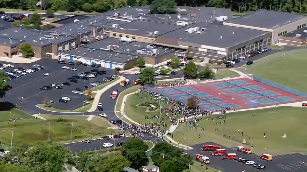 What led to lockdown at DundeeCrown High School? NBC Chicago