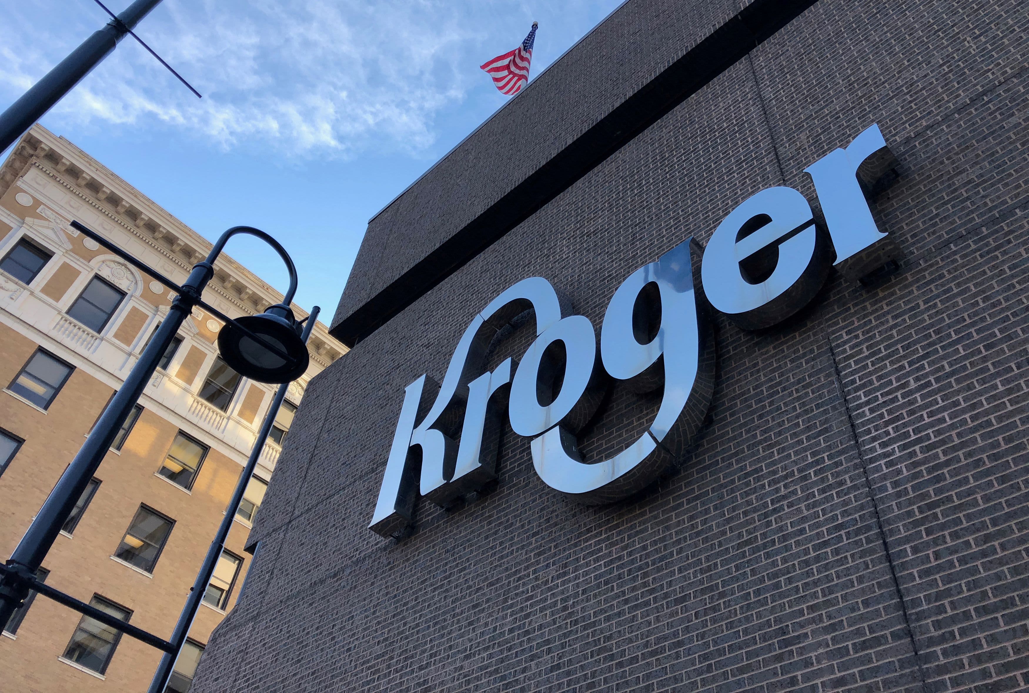 Kroger, Albertsons sell hundreds of stores in bid to clear merger of 2 largest US groceries