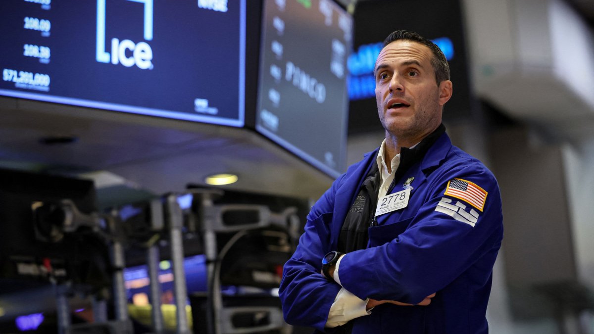 CNBC Daily Open: Things are 'likely to remain messy' – NBC Chicago - Vimarsana News