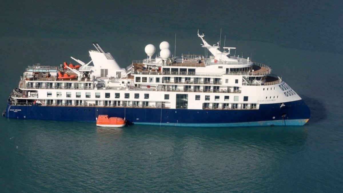 Norwegian cruise ship Ocean Explorer runs aground in Greenland – NBC Chicago - Vimarsana News