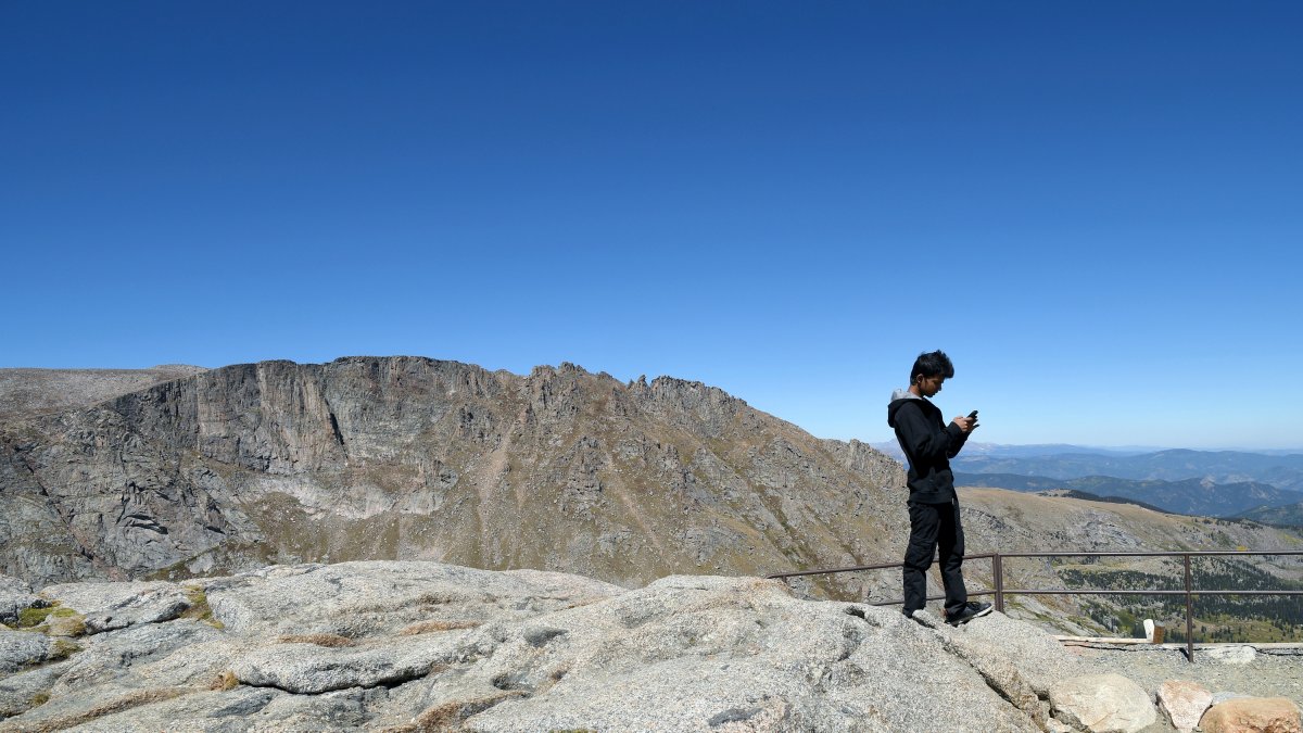 Colorado mountain tied to 1864 massacre is renamed Mount Blue Sky – NBC Chicago - Vimarsana News