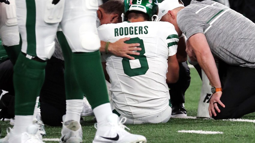 Jets' Aaron Rodgers says he 'will rise yet again' in first comments since  season-ending injury