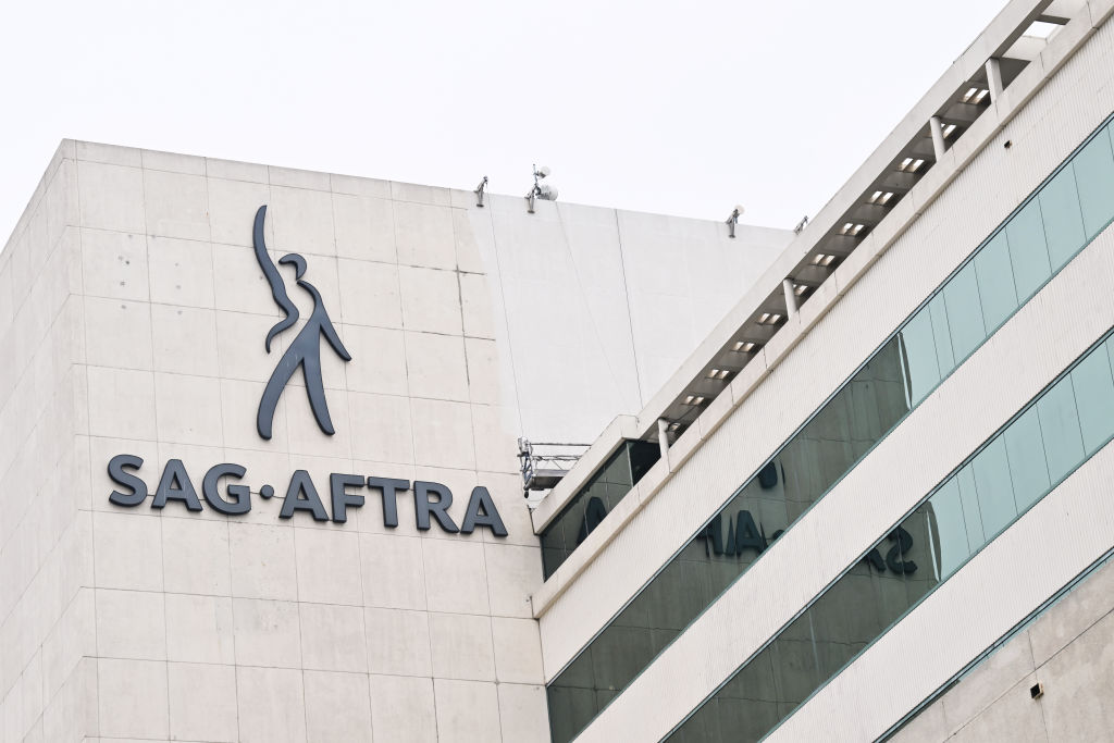 SAG-AFTRA, Producers To Resume Talks On Tuesday – NBC Chicago