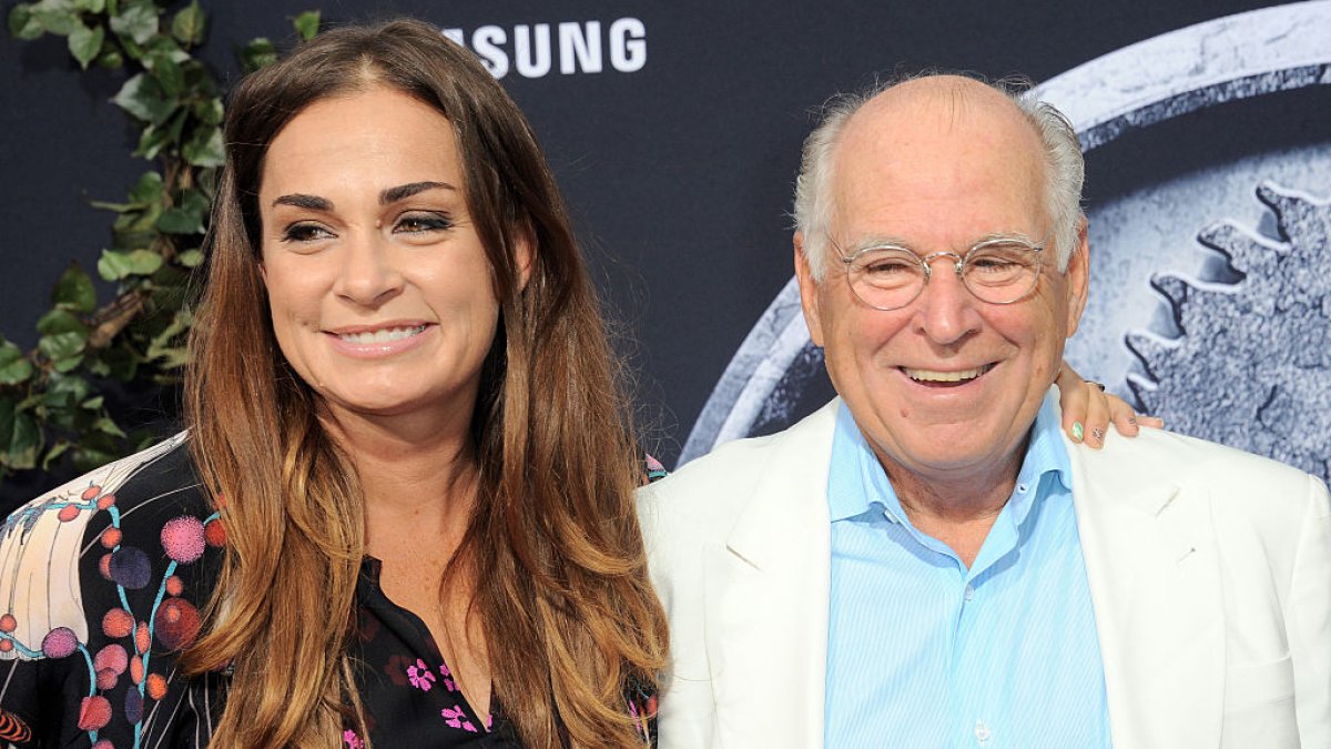 Jimmy Buffett's wife Jane shares touching message in first public ...