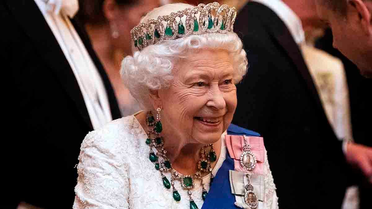 What to know about Queen Elizabeth's cause of death – NBC Chicago - Vimarsana News