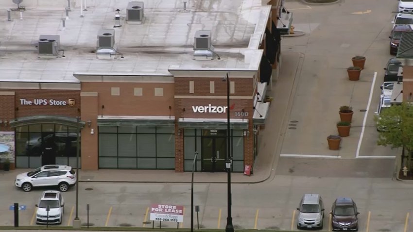 Verizon robbery suspect accused of stealing dozens of cell phones ...