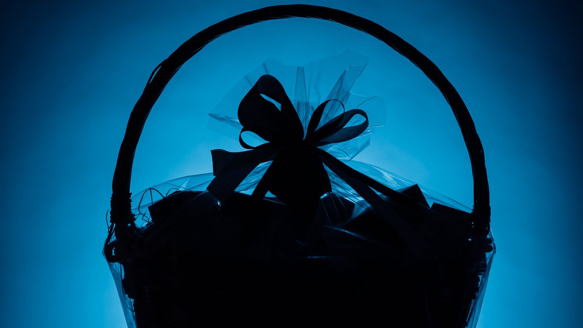 Dad nervous for vasectomy gets funny gift basket – NBC Chicago - Vimarsana News