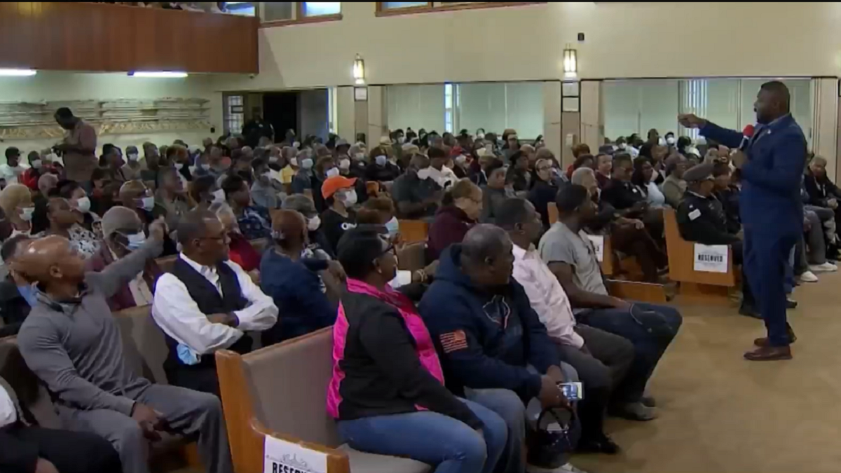 Plan for migrant shelter in Roseland draws pushback from some residents – NBC Chicago - Vimarsana News