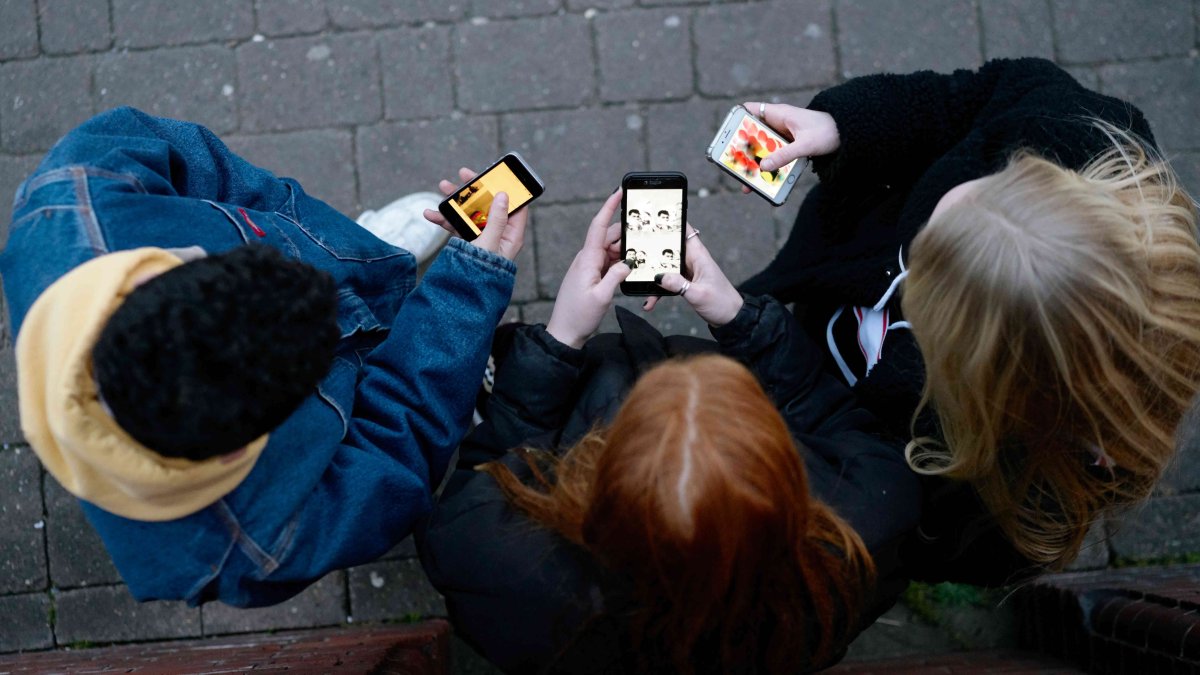 Kids in Crisis: Screen time resource guide for parents – NBC Chicago - Vimarsana News