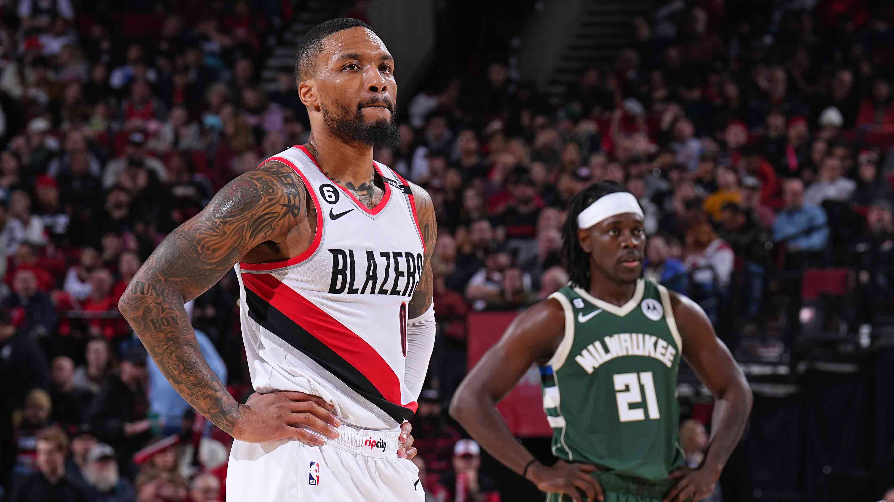 Report: Milwaukee Bucks grab Damian Lillard in three-team deal