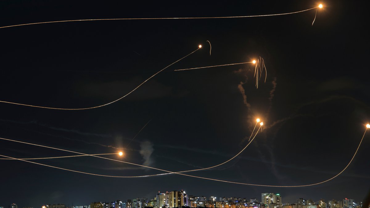 Bad info flooding social media in Israel-Hamas war. Here are the facts – NBC Chicago - Vimarsana News
