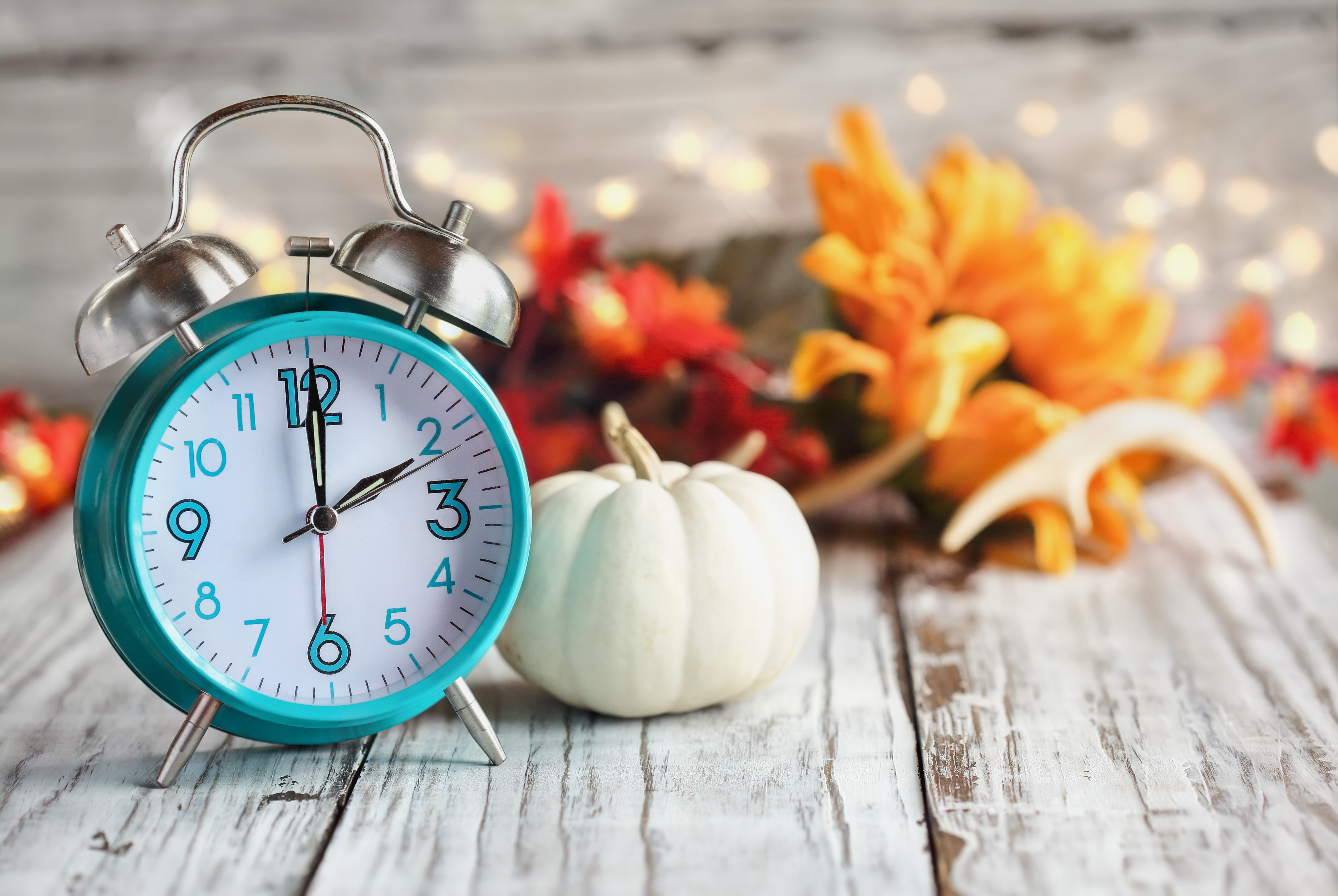 Time to set your clocks back as daylight saving time 2023 is ending