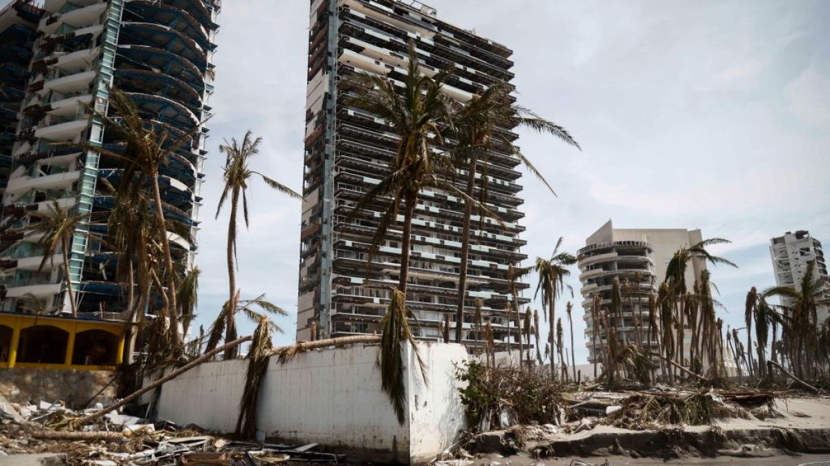 Hurricane Otis death toll rises to 48 and 36 missing – NBC Chicago - Vimarsana News