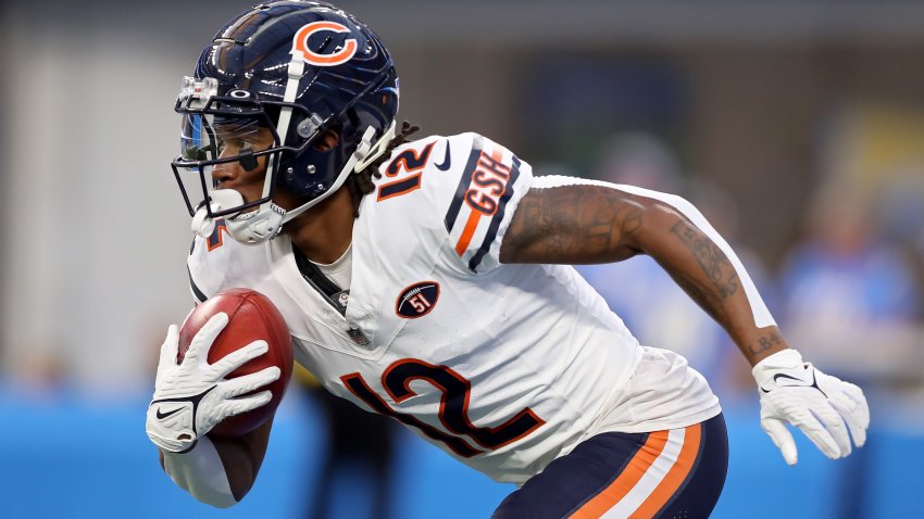 INGLEWOOD, CALIFORNIA – OCTOBER 29: Velus Jones Jr. #12 of the Chicago Bears runs with the ball in the first quarter against the Los Angeles Chargers at SoFi Stadium on October 29, 2023 in Inglewood, California. (Photo by Meg Oliphant/Getty Images)