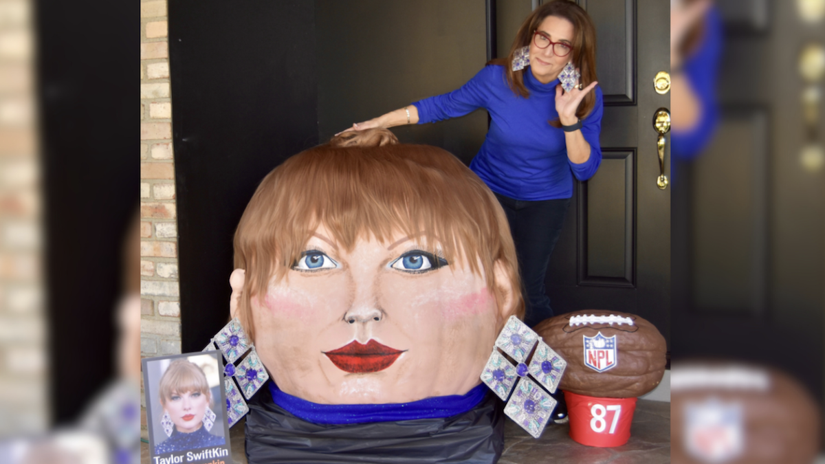 Ohio woman creates 399-pound ‘Taylor Swiftkin’ pumpkin – NBC Chicago