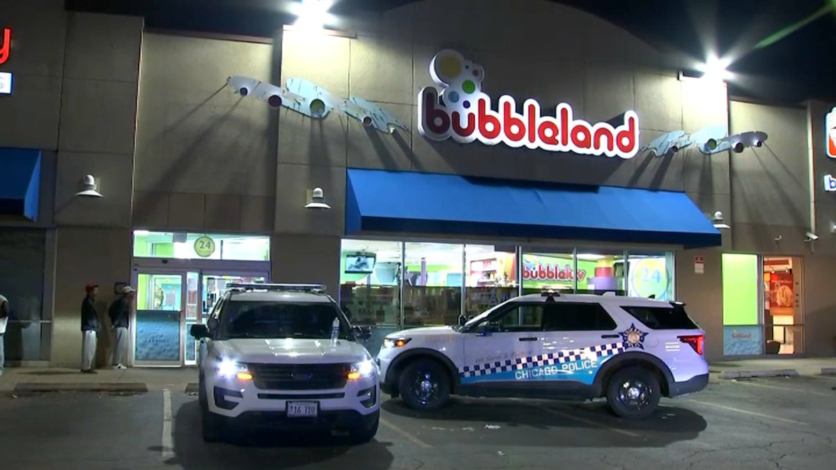 Logan Square laundromat stabbing seriously injures 1 NBC Chicago