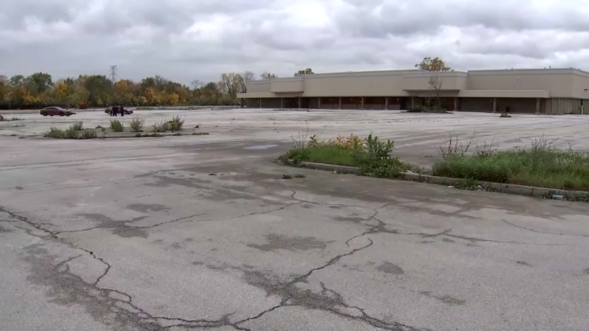 Roseland residents frustrated over proposal to build shelter for migrants