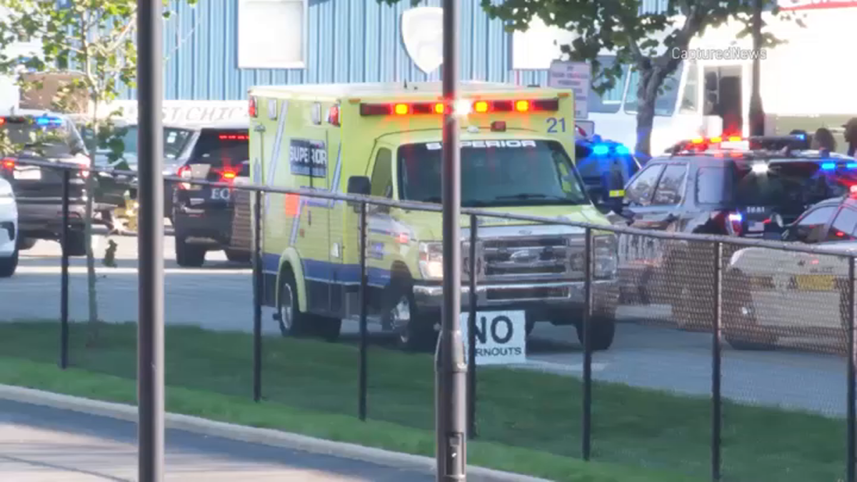 At least 3 injured when shootout erupts at Northwest Indiana car show