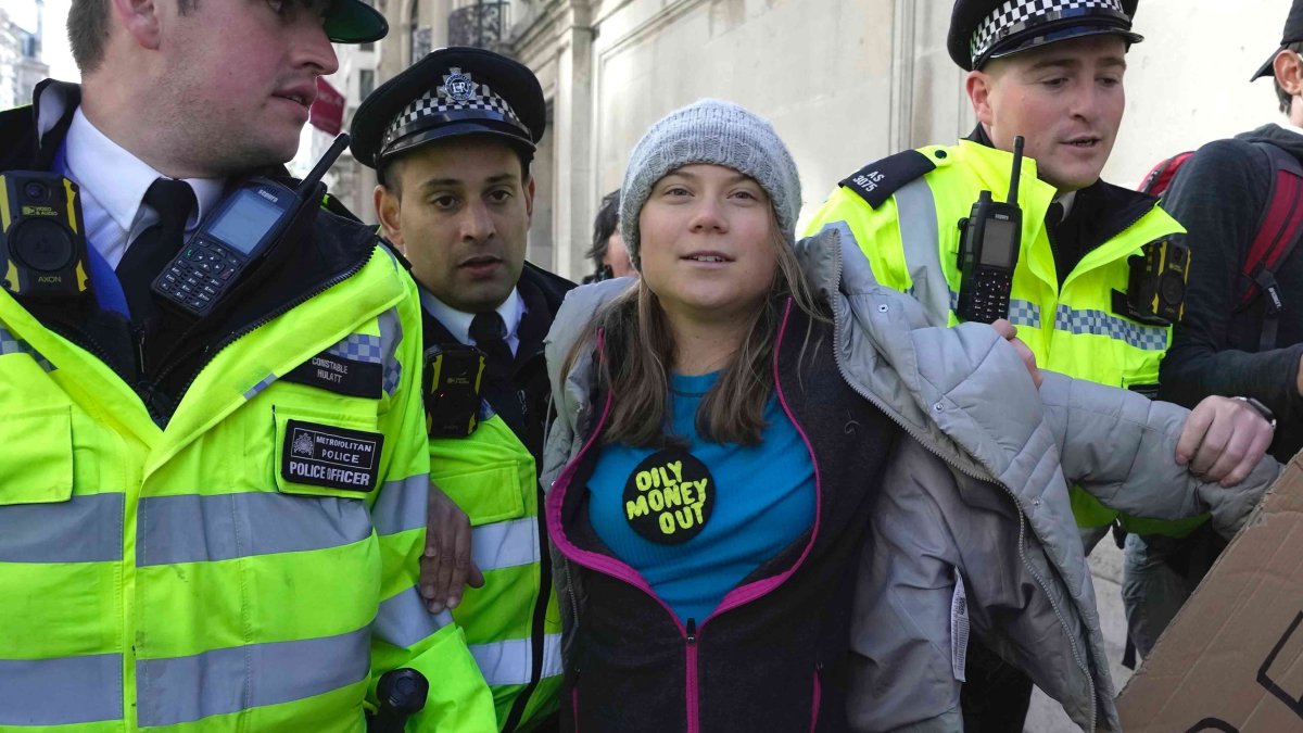 Greta Thunberg Charged With Public Order Offense After Arrest In London Nbc Chicago 8527