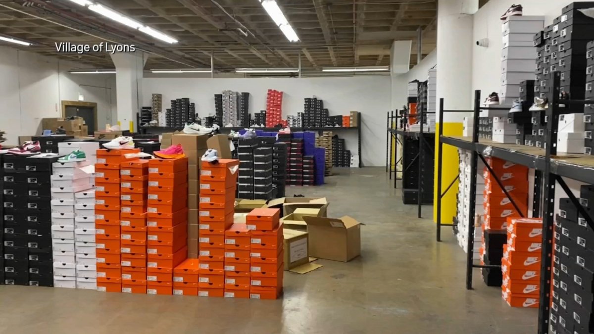 Lyons police help bust nationwide retail theft operation NBC Chicago