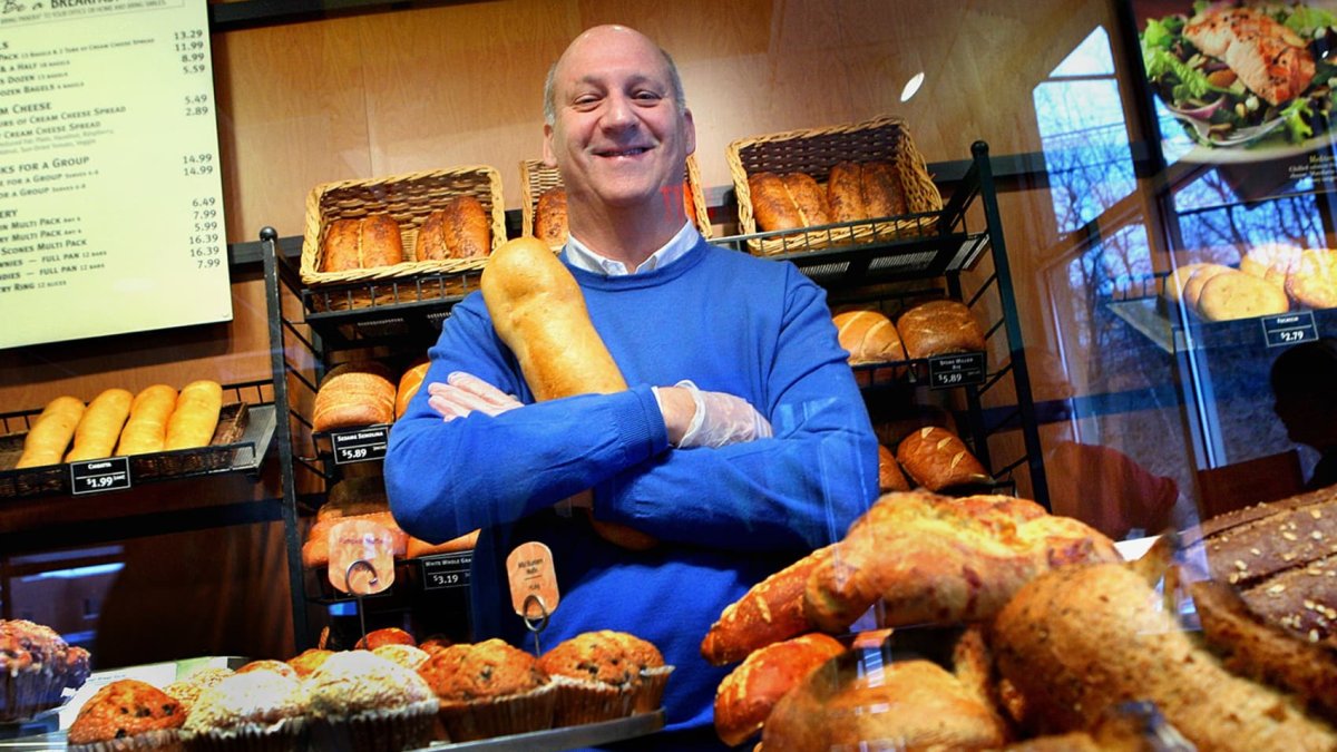 Panera Bread founder credits his $7.5 billion success to a simple tactic: Writing his own obituary - Vimarsana News