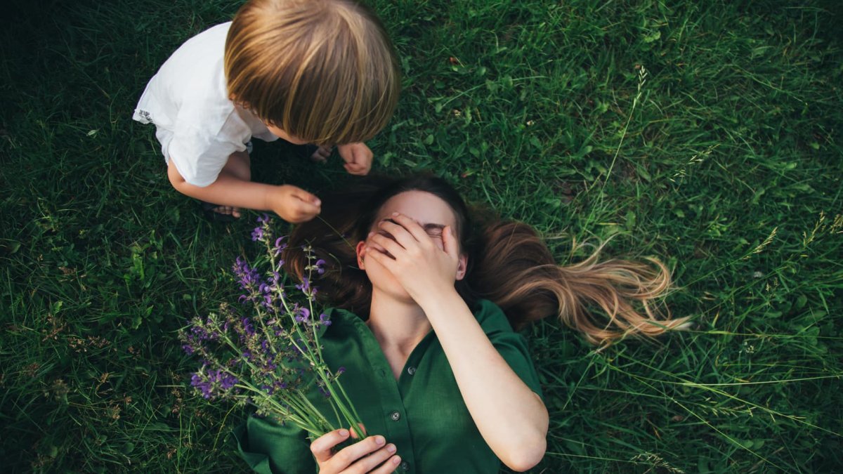The No. 1 thing parents are 'completely forgetting' to teach their kids today, says a parenting expert and mom – NBC Chicago - Vimarsana News