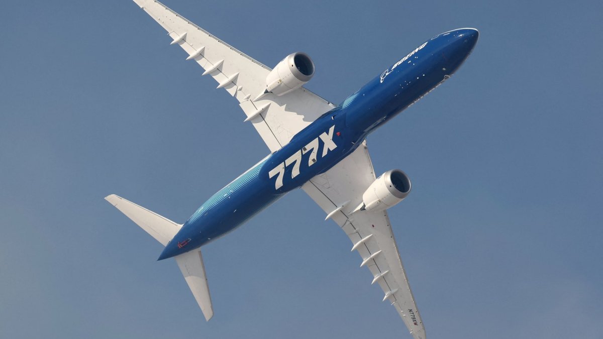 Boeing bonanza leaves rival Airbus in the dust at 2023 Dubai Airshow with three times more aircraft orders - Vimarsana News
