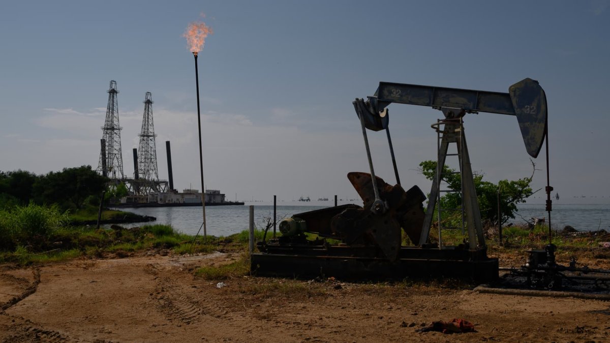 随着对OPEC减产的怀疑增加，美国原油下跌超过2%