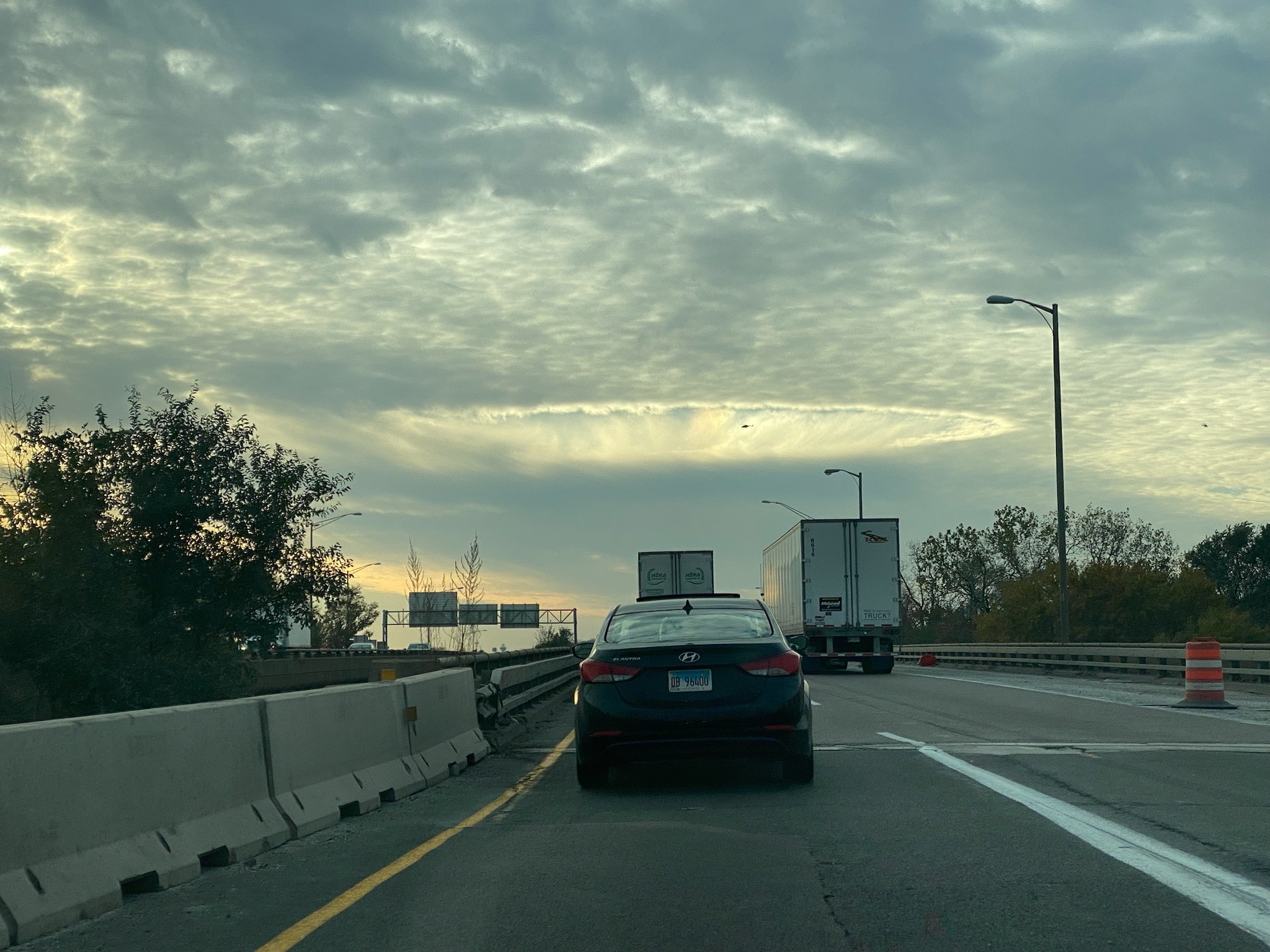 ‘Hole punch clouds’ Unique Chicagoarea sighting explained NBC Chicago