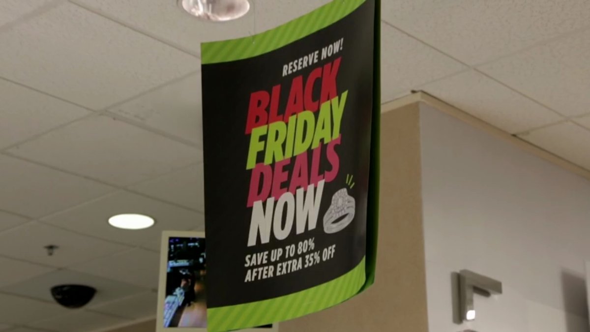 Data: Holiday spending predicted to decrease, move increasingly online