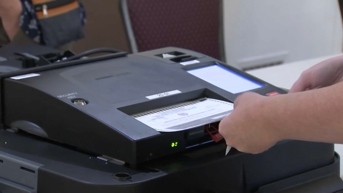 McHenry county board member wants opponent disqualified for misspelling 'Republican' – NBC Chicago - Vimarsana News