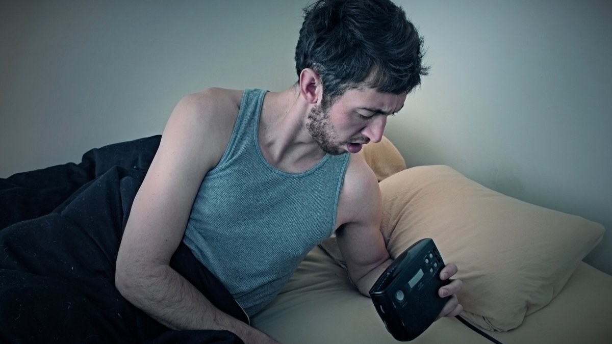 When does the time change for end of daylight saving time in 2023