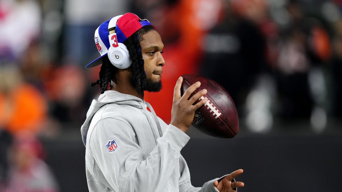 Bills’ Damar Hamlin reflects on Bengals logo after SNF game NBC Chicago