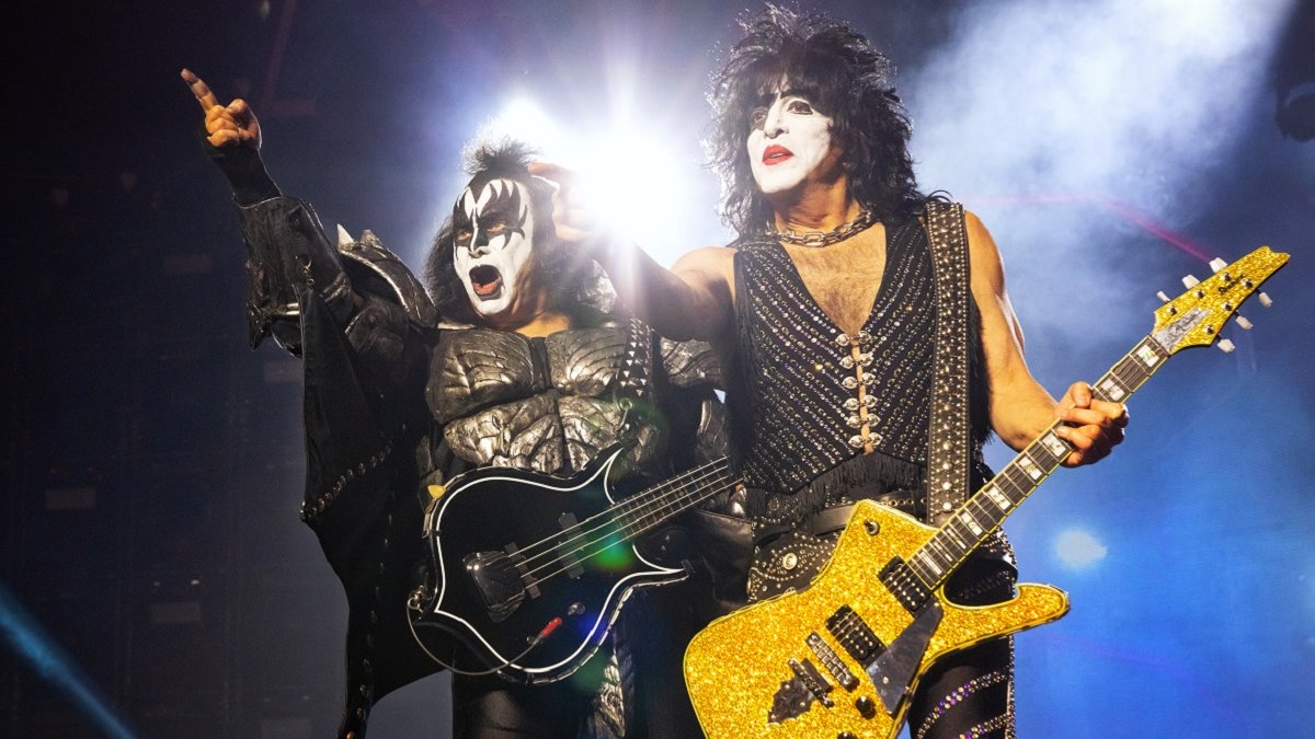 照片：Kiss在芝加哥举行最后一场演出
